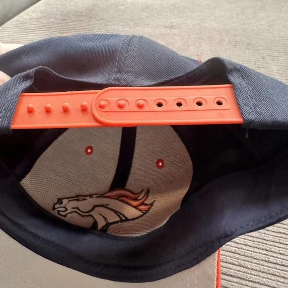 Denver Broncos Logo 7 Snapback Ballcap Hat One Size NFL Football - Picture 7 of 7